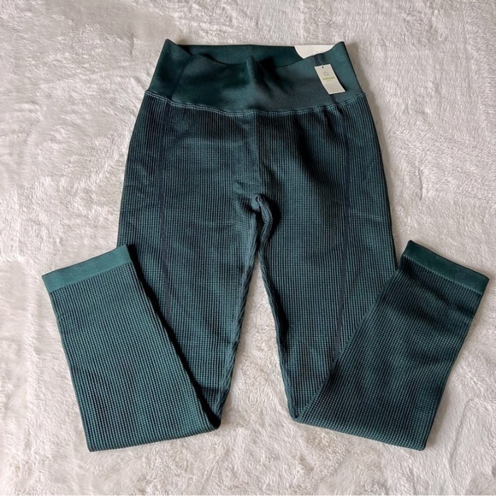 NWT Aerie Offline dark green waffle textured seamless leggings size medium